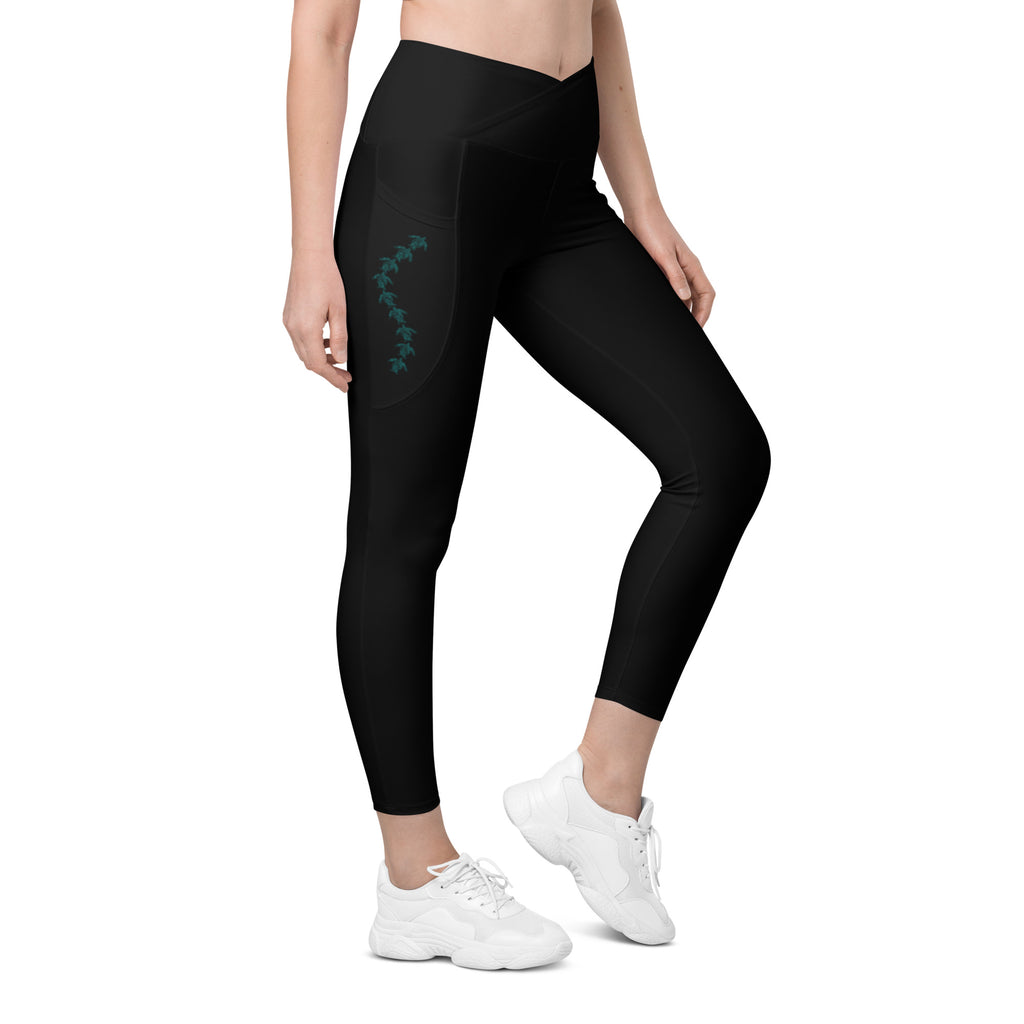 Swimming Sea Turtles Crossover Waist Leggings with Pockets (Black)